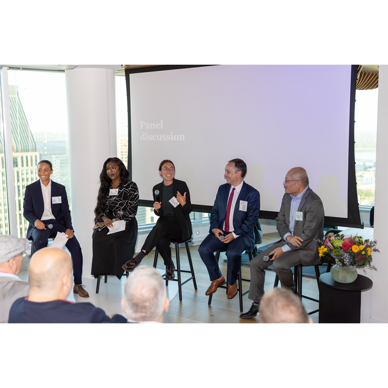 Photo of panalists, Elle Anderson, Sébastien Barangé, Frédérique Drainville, and Bernard Truong. Moderated by McKinsey Engagement Manager Ruth Knox.