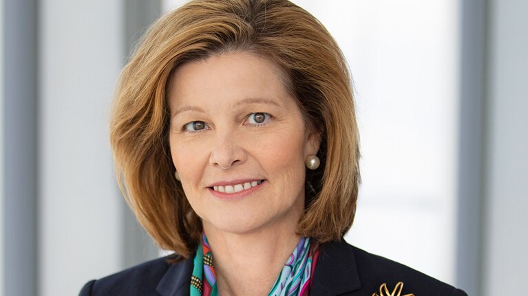 Image of Deanna Mulligan