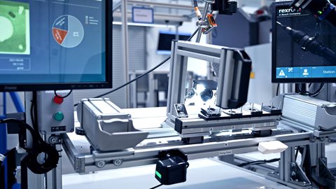Experience advanced operations lines at your fingertips