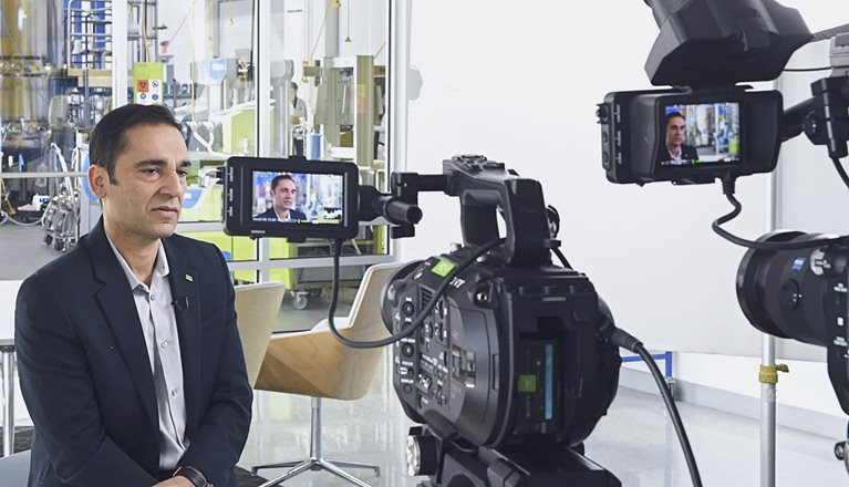To succeed in a large business transformation, says MilliporeSigma CEO Udit Batra, leaders need to both motivate and inspire, while still being authentic.
